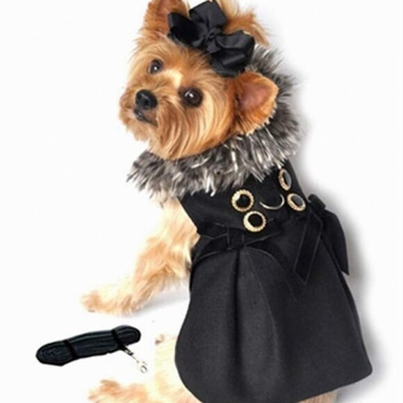 PRICE REDUCED! Scrumptious Black Wool Faux Fur-Trimmed Dog Coat Harness NWT - Picture 1 of 3